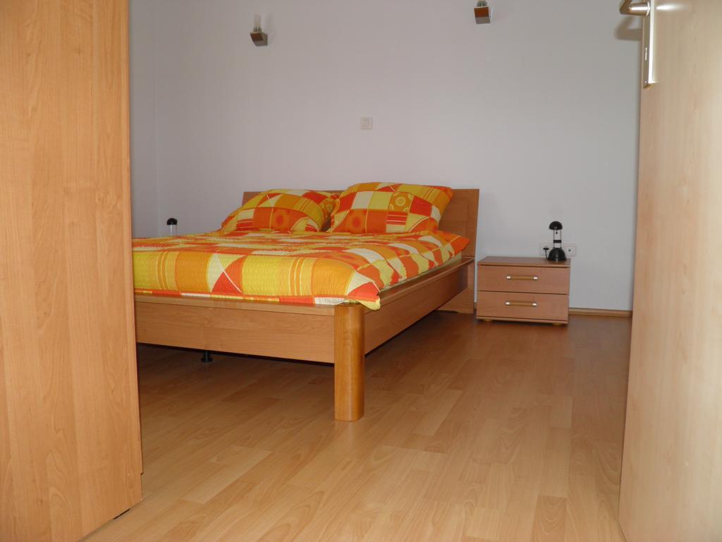 Apartmani Galeb Biograd Na Moru Luaran gambar