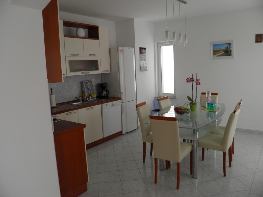 Apartmani Galeb Biograd Na Moru Luaran gambar