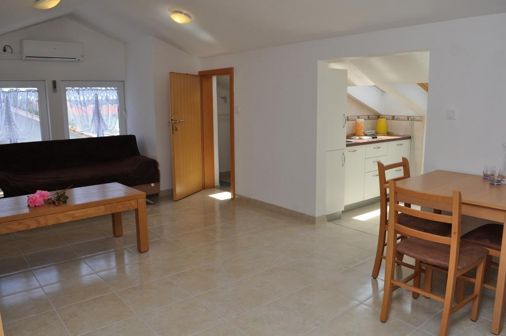 Apartmani Galeb Biograd Na Moru Luaran gambar